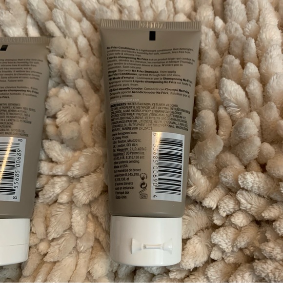Living Proof No Frizz Shampoo Conditioner Travel Set - Picture 6 of 6
